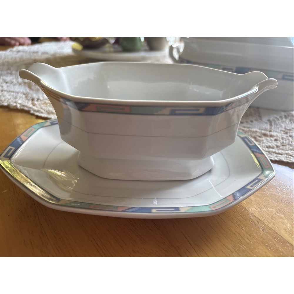 VINTAGE CHRISTOPHER STUART "SOUTHWEST" GRAVY  BOAT WITH PLATE